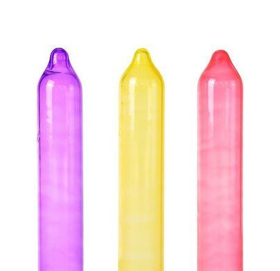 Презервативи Holographic Recare Fruit Flavour Condoms 3 шт, аромати: м'ята, банан, полуниця SX3333 фото Купити Презервативи Holographic Recare Fruit Flavour Condoms 3 шт, аромати: м'ята, банан, полуниця  Recare (Китай) 39 грн