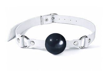 Кляп силіконовий Feral Feelings Silicon Ball Gag White/Black, білий ремінець, чорна кулька SX3976 фото Купити Кляп силіконовий Feral Feelings Silicon Ball Gag White/Black, білий ремінець, чорна кулька  Feral Feelings  899 грн