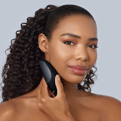 Електронна звукова термо щітка для обличчя GESKE Sonic Thermo Facial Brush 6в1 black HB0080 фото Купити Електронна звукова термо щітка для обличчя GESKE Sonic Thermo Facial Brush 6в1 black  GESKE 2 129 грн