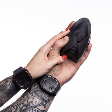 Іграшка для пар Hot Octopuss PULSE DUO LUX, пульсація+вібрація, використання без рук, 2 пульти SO8730 фото Купити Іграшка для пар Hot Octopuss PULSE DUO LUX, пульсація+вібрація, використання без рук, 2 пульти  Hot Octopuss (Великобританія) 8 223 грн