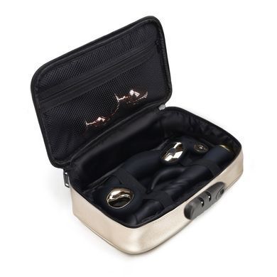 Кейс для іграшок Dorcel DISCREET BOX LUXURY GOLD, кодовий замок, 27&times;16&times;7,62 см SX1109 фото Купити Кейс для іграшок Dorcel DISCREET BOX LUXURY GOLD, кодовий замок, 27&times;16&times;7,62 см  Dorcel (Франція) 1 450 грн