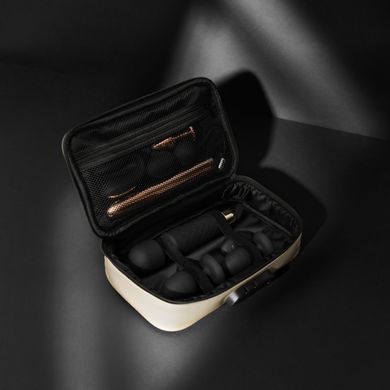 Кейс для іграшок Dorcel DISCREET BOX LUXURY GOLD, кодовий замок, 27&times;16&times;7,62 см SX1109 фото Купити Кейс для іграшок Dorcel DISCREET BOX LUXURY GOLD, кодовий замок, 27&times;16&times;7,62 см  Dorcel (Франція) 1 450 грн