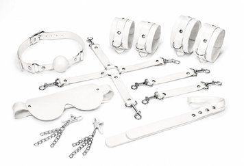 Набір Feral Feelings BDSM Kit 7 White, наручники, поножі, конектор, маска, падл, кляп, затискачі SX3982 фото Купити Набір Feral Feelings BDSM Kit 7 White, наручники, поножі, конектор, маска, падл, кляп, затискачі  Feral Feelings  4 179 грн