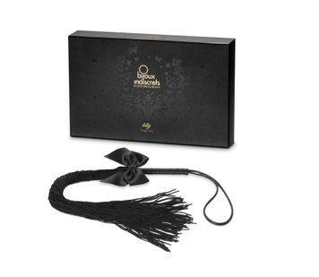 Плеть Bijoux Indiscrets - Lilly - Fringe whip украшена шнуром и бантиком, в подарочной упаковке SO2330 фото Купить   Bijoux Indiscrets  618 грн