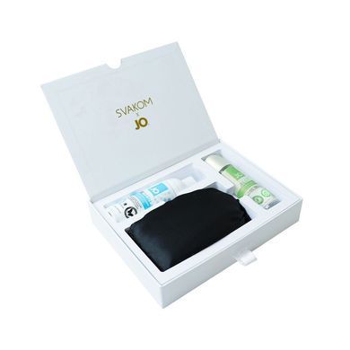 Подарочный набор Svakom Anniversary Box: вакуумный стимулятор, ленты, маска, лубрикант, спрей SO7321 фото Купить   Svakom (США) 3 141 грн