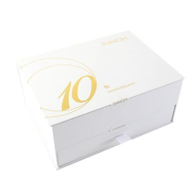 Подарочный набор Svakom Anniversary Box: вакуумный стимулятор, ленты, маска, лубрикант, спрей SO7321 фото Купить   Svakom (США) 3 141 грн