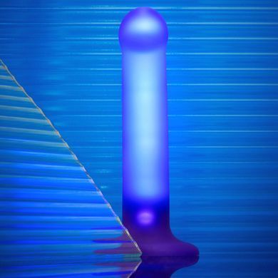 Светящийся дилдо Strap-On-Me Glow-LED Dildo Purple - M SX2851 фото Купить   Strap-On-Me (Франція) 3 510 грн