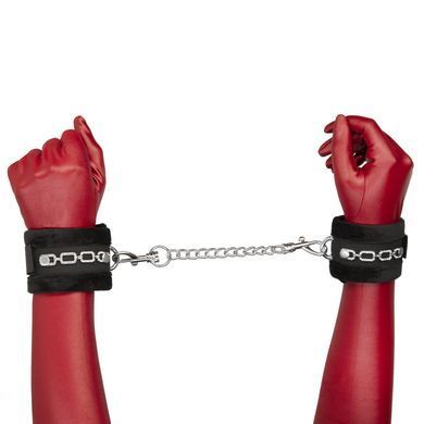 Наручники Punishment - Crystal Detail Handcuffs - Black SX2227 фото Купити Наручники Punishment - Crystal Detail Handcuffs - Black  Punishment (Канада) 1 154 грн
