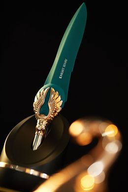 Изысканный вибратор Knight Jenay FLOWERS & SWORD, маска, лента и лубрикант в комплекте SO6557 фото Купить   Knight Jenay (Китай) 4 804 грн
