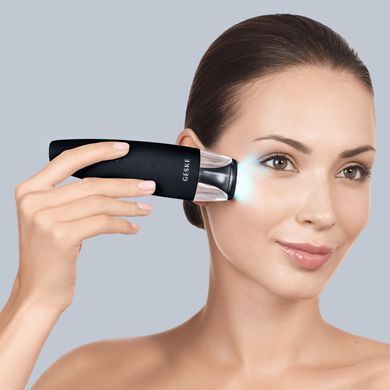 Антивіковий LED-випромінювач для відновлення шкіри обличчя GESKE Anti-Aging Skin Renewer 9в1 starlight HB0577 фото Купити Антивіковий LED-випромінювач для відновлення шкіри обличчя GESKE Anti-Aging Skin Renewer 9в1 starlight  GESKE 3 839 грн