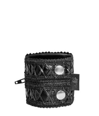 Жіночий гаманець-браслет Noir Handmade F326, black, під шкіру, рельєфний візерунок, кишеня на блискавці SX0387 фото Купити Жіночий гаманець-браслет Noir Handmade F326, black, під шкіру, рельєфний візерунок, кишеня на блискавці  Noir Handmade  1 155 грн