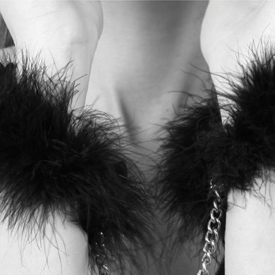 Пушистые наручники Bijoux Indiscrets Za za zu - feahter handcuffs, перьевые, подарочная упаковка SO2673 фото Купить   Bijoux Indiscrets  627 грн