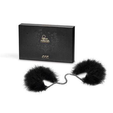 Пушистые наручники Bijoux Indiscrets Za za zu - feahter handcuffs, перьевые, подарочная упаковка SO2673 фото Купить   Bijoux Indiscrets  627 грн