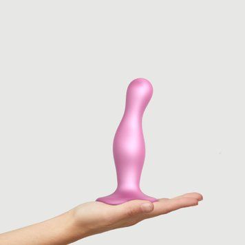 Насадка для страпона Strap-On-Me Dildo Plug Curvy Rose Dragee Metallic M SO7820 фото Купить   Strap-On-Me (Франція) 1 986 грн
