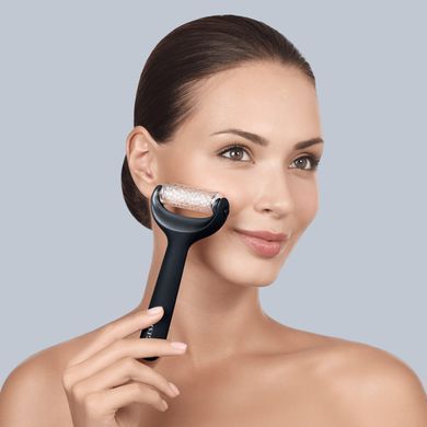 Електронний ролер для обличчя та тіла з мікроголками GESKE MicroNeedle Face&Body Roller 8в1 black HB0201 фото Купити Електронний ролер для обличчя та тіла з мікроголками GESKE MicroNeedle Face&Body Roller 8в1 black  GESKE 2 129 грн
